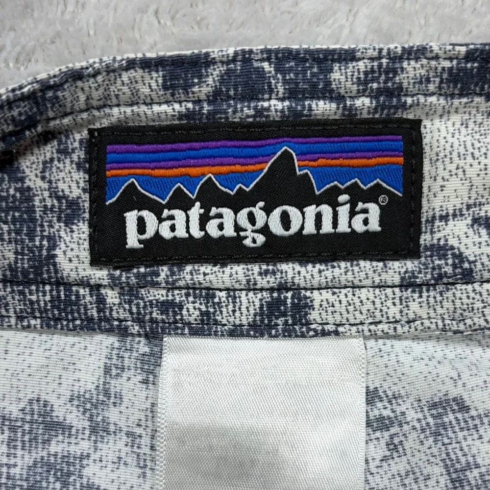 Patagonia Board Shorts Mens 34 Grey Floral Tropical Print Lace Up Zipper Pocket